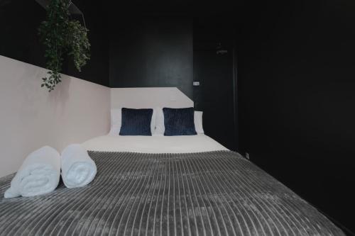 Habitación doble 1 Cama Individual del hotel Oyo Amsterdam. Foto 11