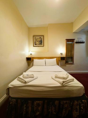 Habitación Cuádruple con baño privado del hotel Bridge Park. Foto 5