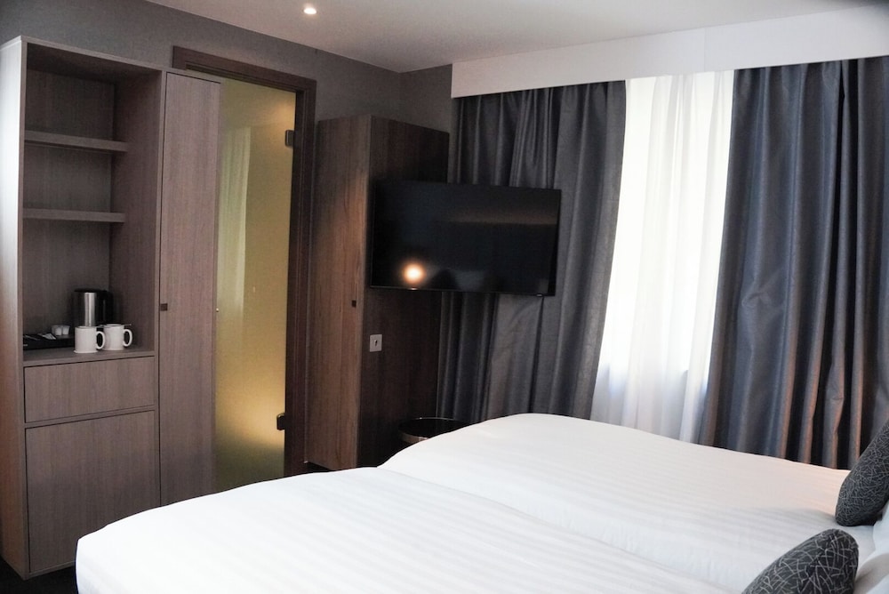 Habitación estándar, 2 camas individuales del hotel Crowne Plaza London - Kingston, An Ihg. Foto 2