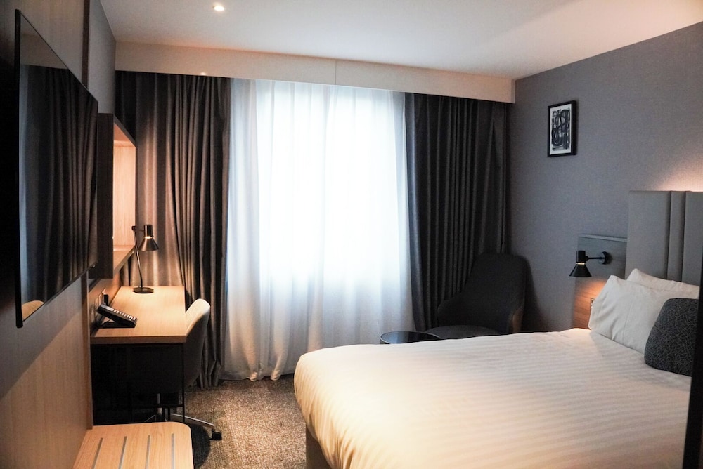 Habitación estándar, 1 cama doble del hotel Crowne Plaza London - Kingston, An Ihg. Foto 1