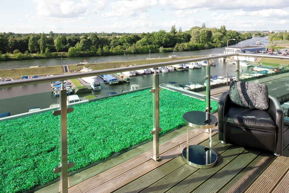 Habitación Premium, 1 cama doble, vistas al río del hotel Crowne Plaza London - Kingston, An Ihg. Foto 2