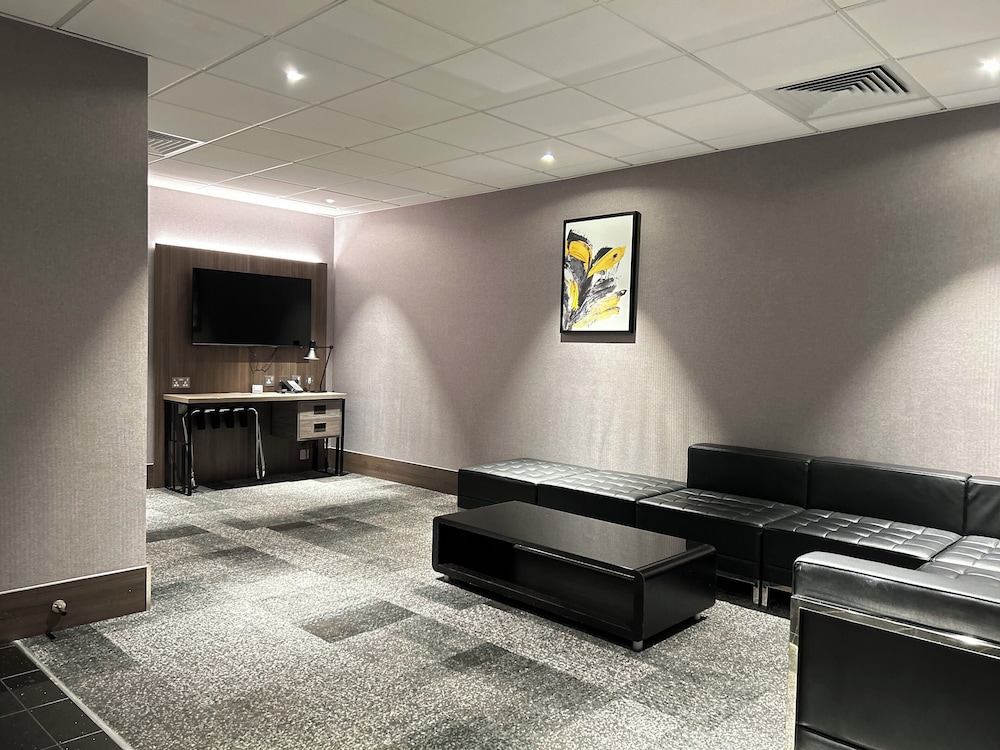 Suite, 2 habitaciones del hotel Crowne Plaza London - Kingston, An Ihg. Foto 10