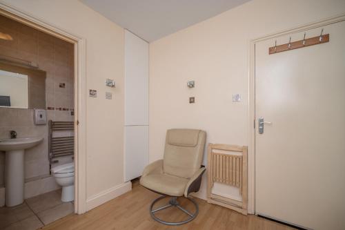 Habitación Individual con baño privado del hotel Flexistay Aparthotel. Foto 6