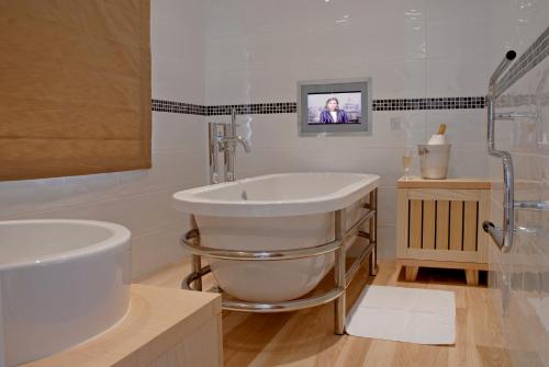 Suite del hotel Antoinette Wimbledon. Foto 2