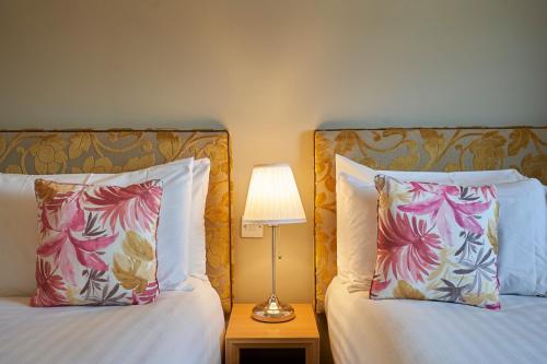 Habitación Executive Doble - 2 camas dobles del hotel Antoinette Wimbledon. Foto 4