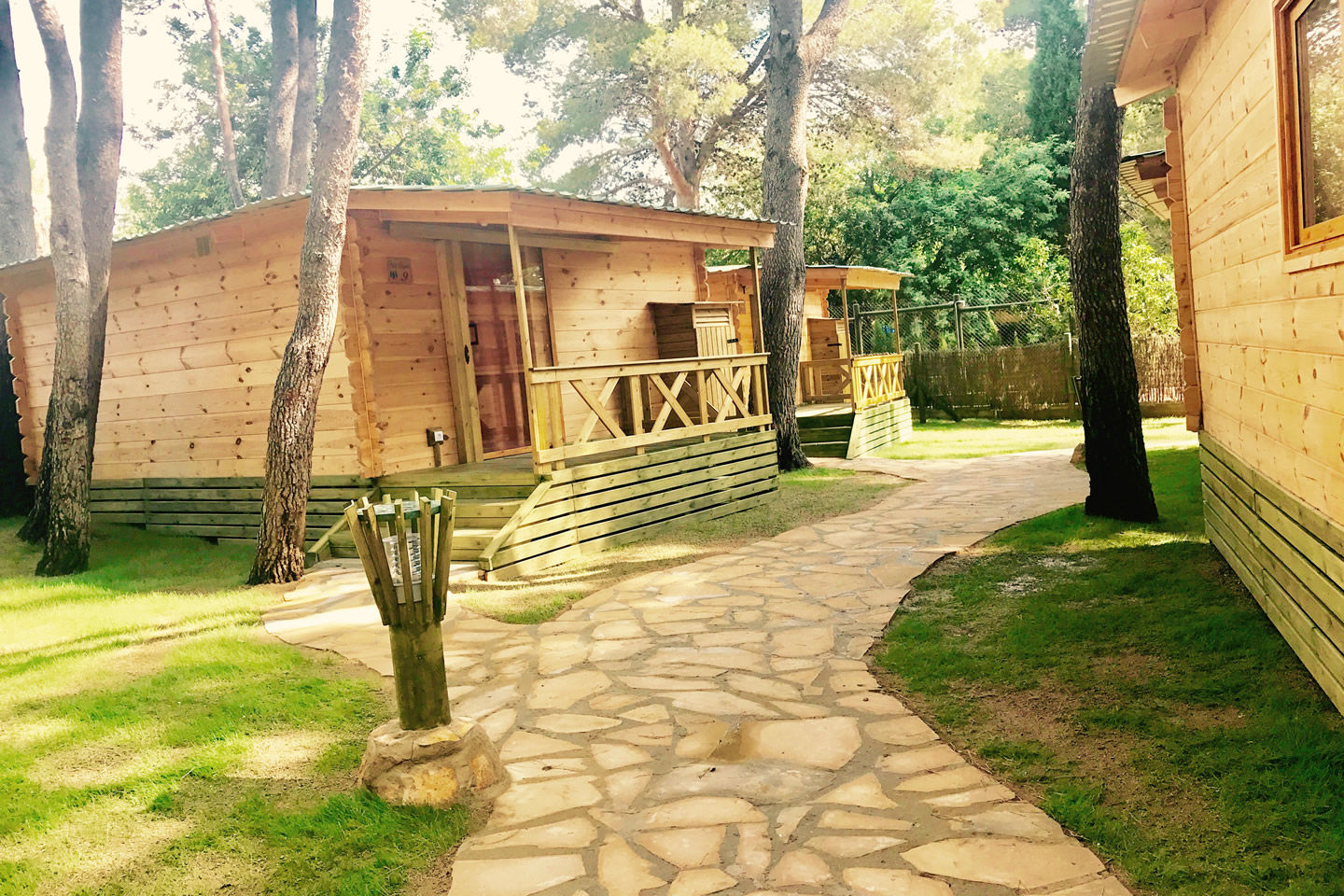 Petit Chalet del hotel La Torre Del Sol. Foto 1