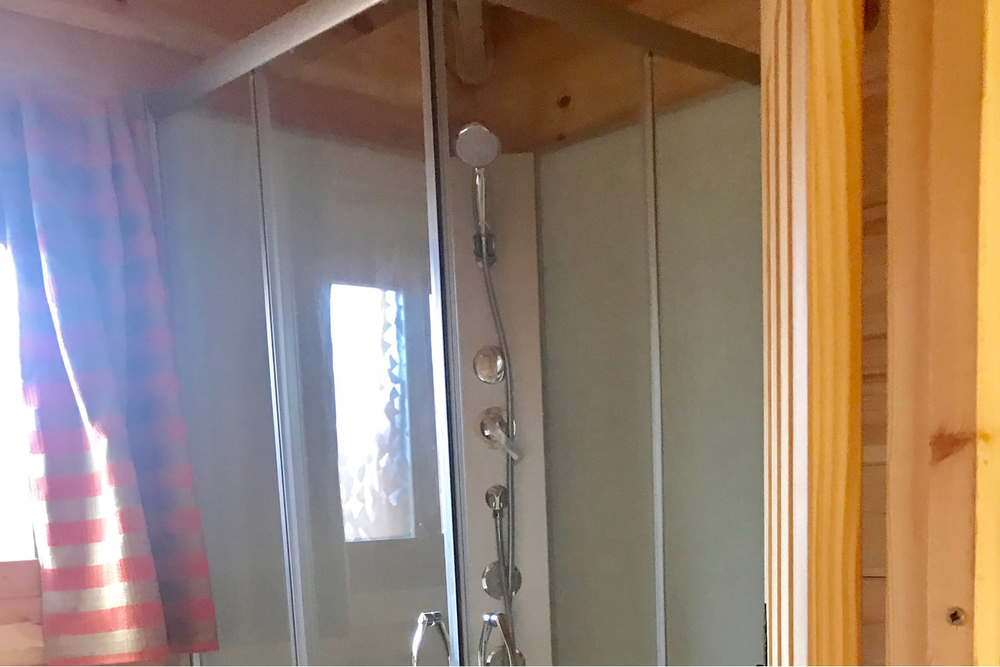 Petit Chalet del hotel La Torre Del Sol. Foto 3