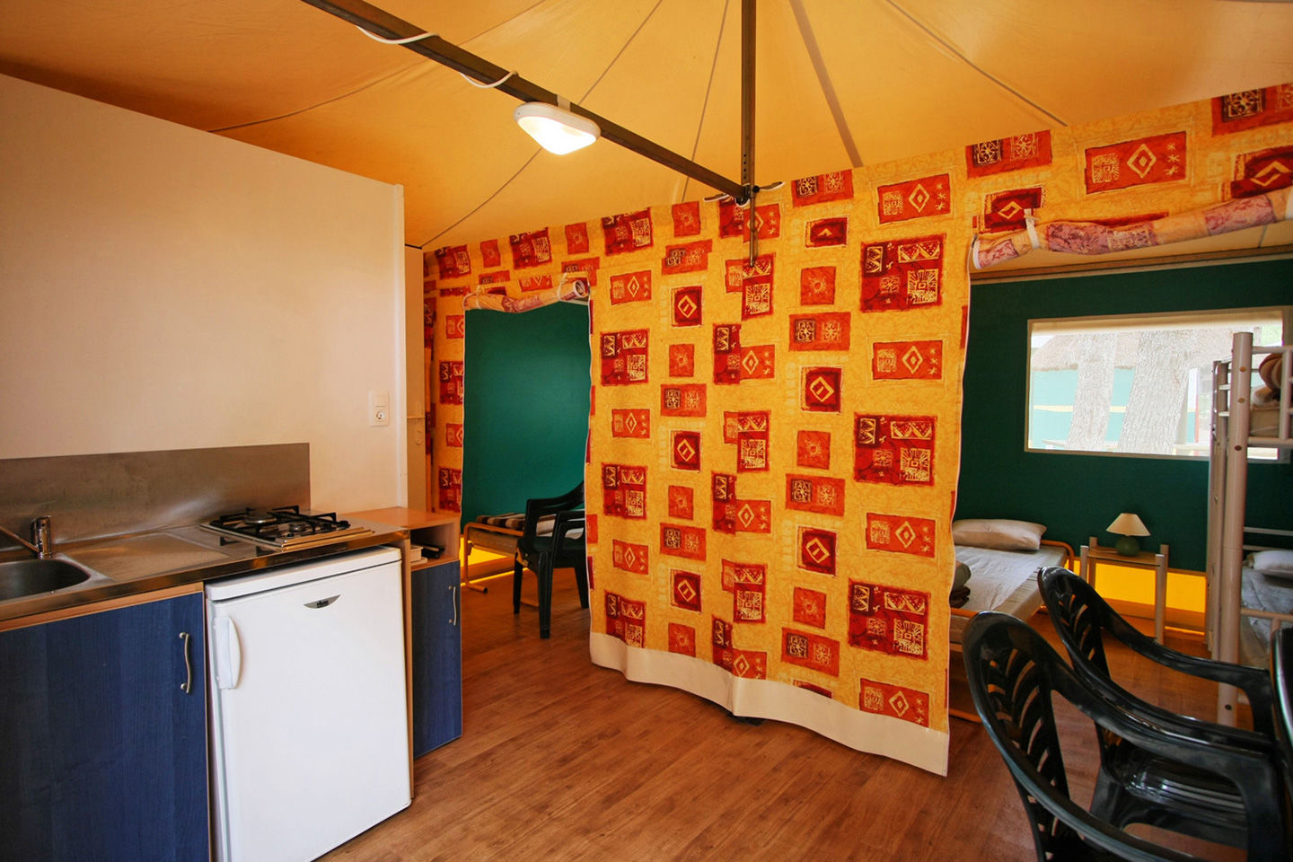 Tienda Pagan del hotel La Torre Del Sol. Foto 1