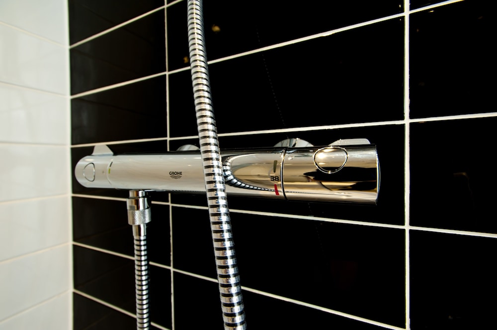 Habitación triple, baño privado del hotel Marble Arch Inn. Foto 6
