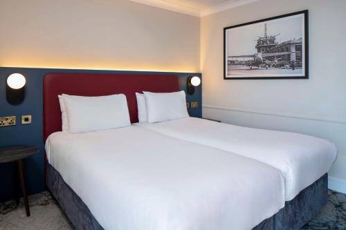 Habitación Doble Estándar - 2 camas del hotel London Croydon Aerodrome Hotel, BW Signature Collection. Foto 1