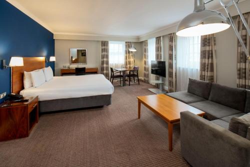 Suite Doble con sofá cama - No fumadores del hotel London Croydon Aerodrome Hotel, BW Signature Collection. Foto 4