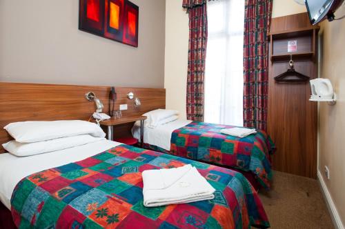 Habitación Doble - 2 camas del hotel The Dover. Foto 6