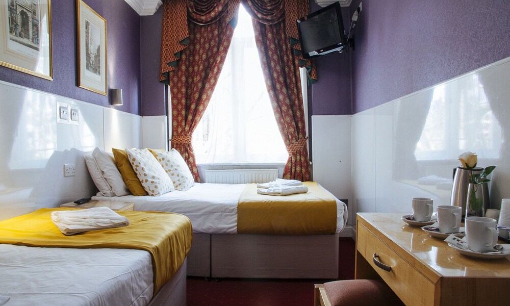 Habitación Triple del hotel Lord Kensington