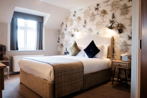 Habitación Deluxe con 1 cama extragrande o 2 individuales del hotel The White Hart. Foto 11