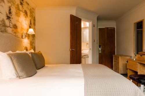 Habitación Familiar Deluxe del hotel The White Hart. Foto 13