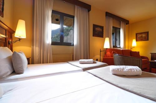 Habitación Doble Superior del hotel Rvhotels Tuca. Foto 5