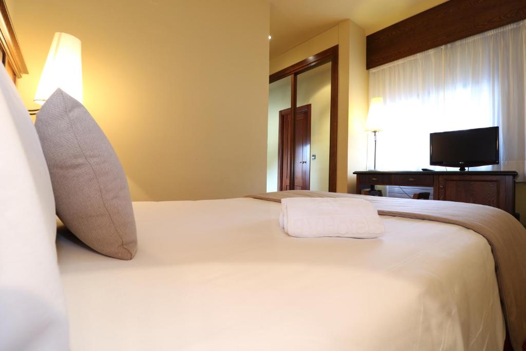 Habitación doble del hotel Rvhotels Tuca. Foto 7