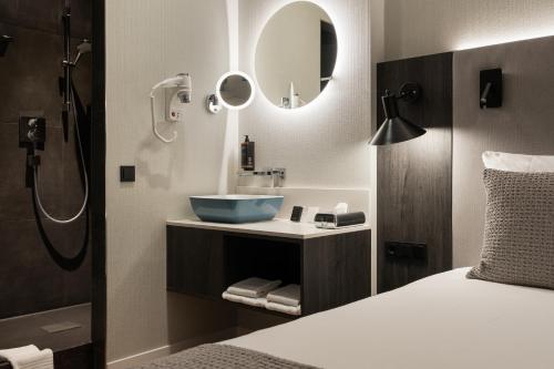 Habitación Doble Estándar del hotel Mercure Schiphol Terminal. Foto 1
