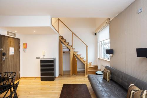 Estudio Triple de 2 plantas del hotel Space Apart. Foto 11