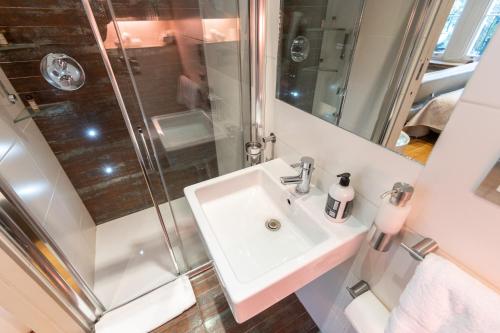 Estudio Triple del hotel Space Apart. Foto 6