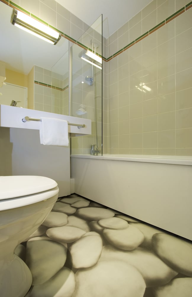 Habitacion Standard con 1 cama doble del hotel Ibis Styles Bordeaux Aeroport. Foto 4
