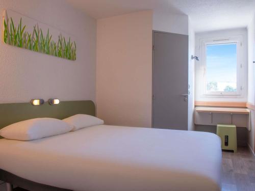 Habitación Doble del hotel ibis budget Aeropuerto Marsella Provenza. Foto 2