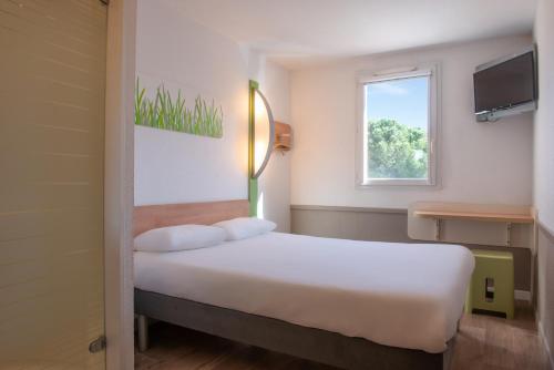Habitación Doble del hotel ibis budget Aeropuerto Marsella Provenza. Foto 6