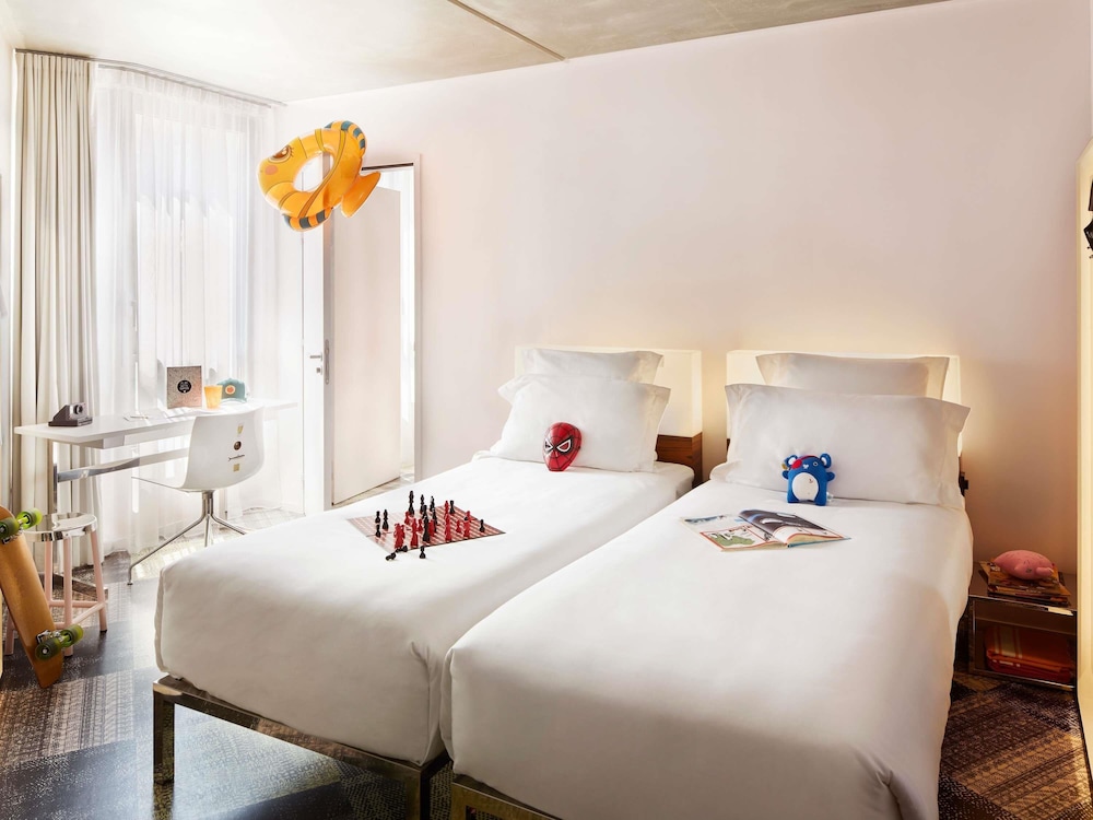 Gemelas LARGE MAMA del hotel Mama Shelter Marseille. Foto 5