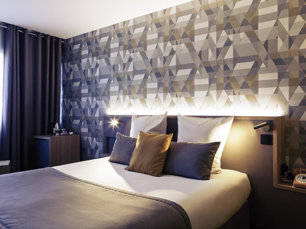 Habitación Superior - 1 cama doble del hotel Mercure Lyon Charbonnieres