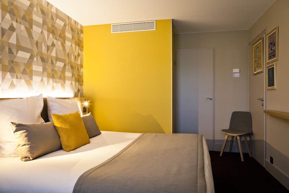 Habitación Superior - 1 cama doble del hotel Mercure Lyon Charbonnieres. Foto 1