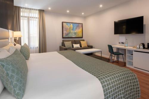 Habitación Doble Superior - 1 o 2 camas del hotel Catalonia Plaza Mayor Salamanca. Foto 8