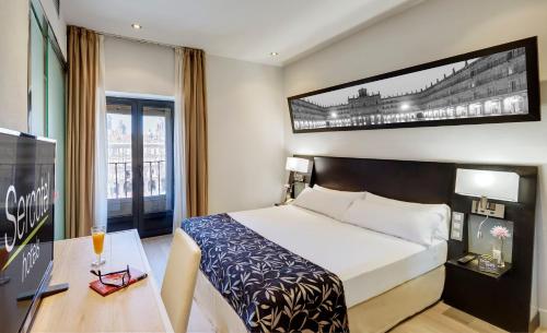Habitación Doble o Twin con Balcón y Vistas a la Plaza del hotel Sercotel Las Torres Salamanca