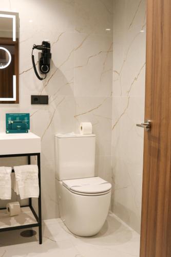 Habitación Deluxe del hotel Silken Rona Dalba. Foto 2