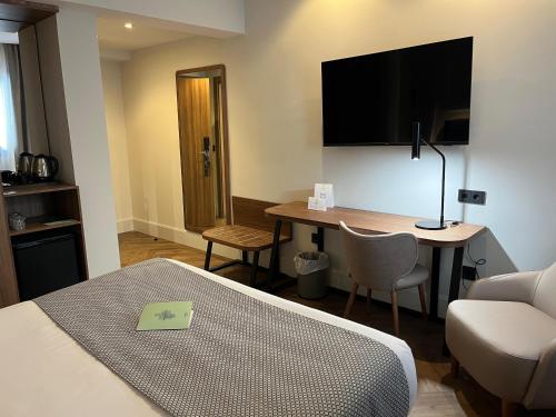 Habitación Deluxe del hotel Silken Rona Dalba. Foto 10