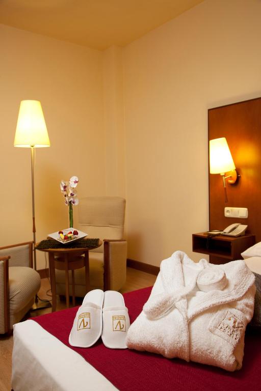 Habitación doble Superior del hotel Vincci Ciudad De Salamanca. Foto 3