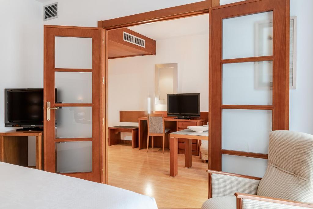 Junior suite del hotel Vincci Ciudad De Salamanca. Foto 2