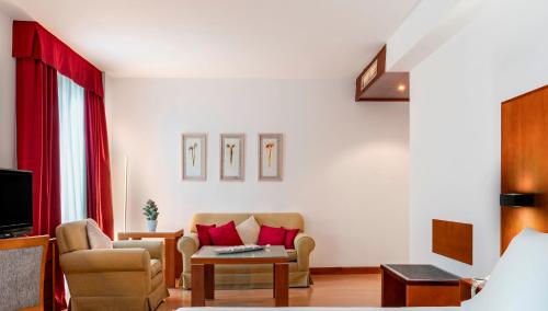 Habitación Deluxe del hotel Vincci Ciudad De Salamanca. Foto 5