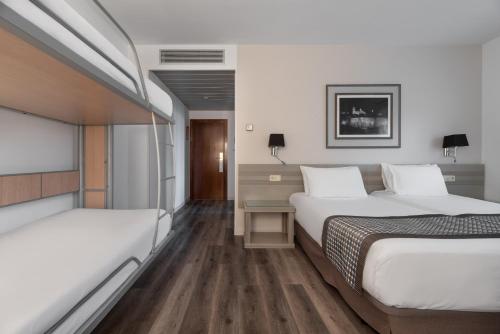 Habitación Familiar del hotel Exe Salamanca. Foto 2