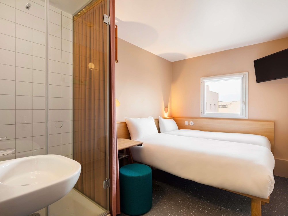 Habitación Pop con 2 camas individuales del hotel Greet Nice Aéroport Promenade des Anglais
