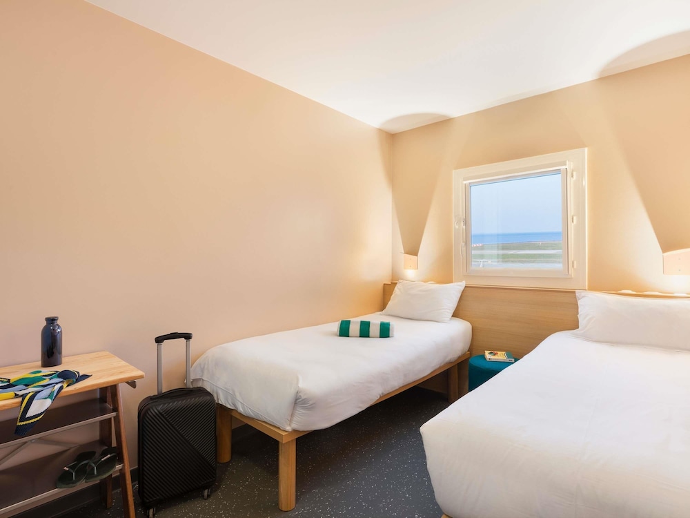 Habitación Pop con 2 camas individuales del hotel Greet Nice Aéroport Promenade des Anglais. Foto 4