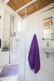 Bungalow del hotel Torre de la Mora. Foto 3