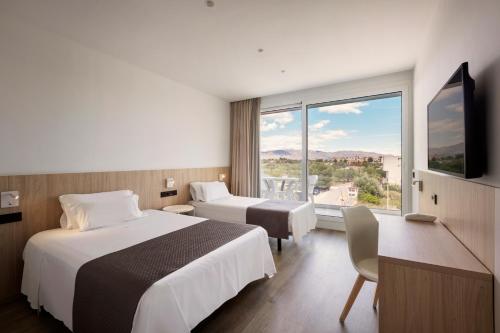 Habitación Triple Estándar del hotel RVHotels Ametlla Mar. Foto 4