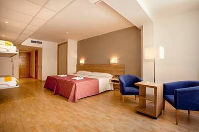 Habitación familiar del hotel Port Eugeni