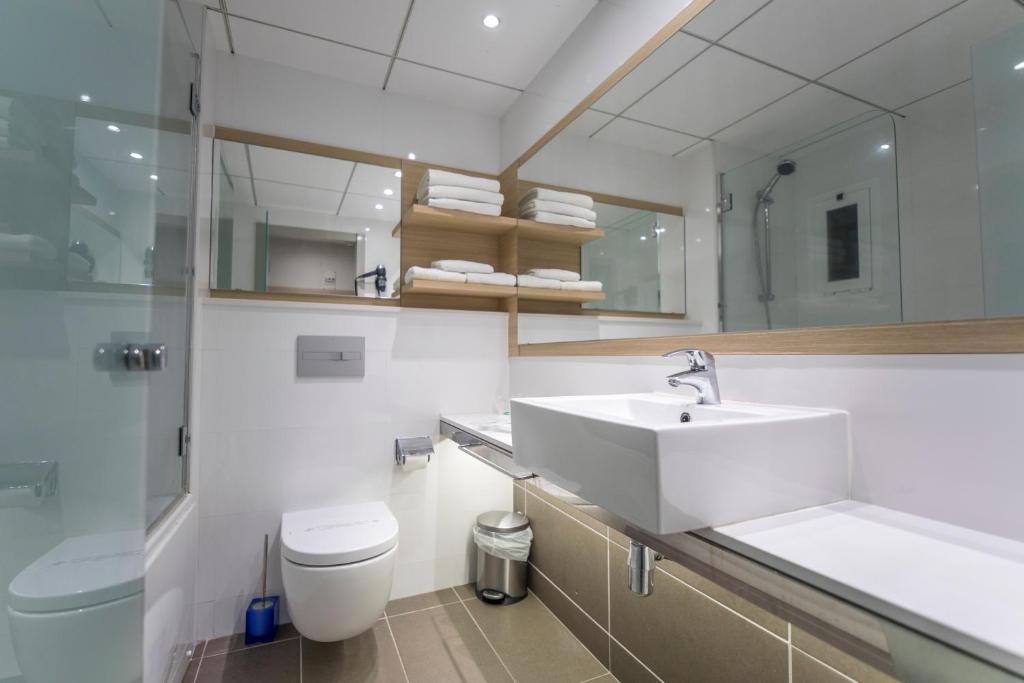 Habitación Doble Panorámica del hotel Augustus. Foto 5