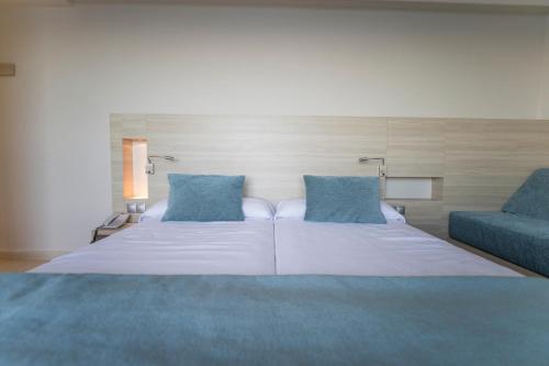 Habitación Doble con vistas panorámicas del hotel Augustus. Foto 7