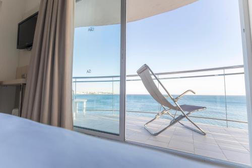 Habitación Triple con vistas panorámicas del hotel Augustus. Foto 5