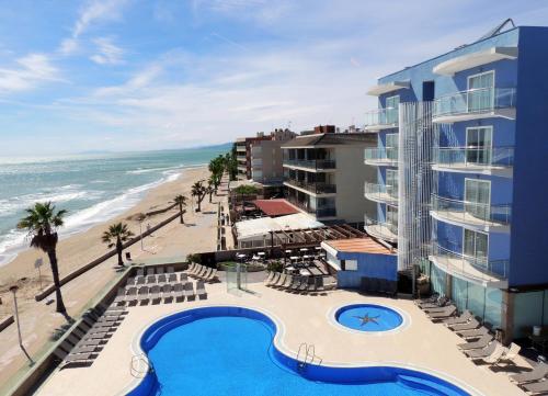 Habitación Triple con vistas panorámicas del hotel Augustus. Foto 12