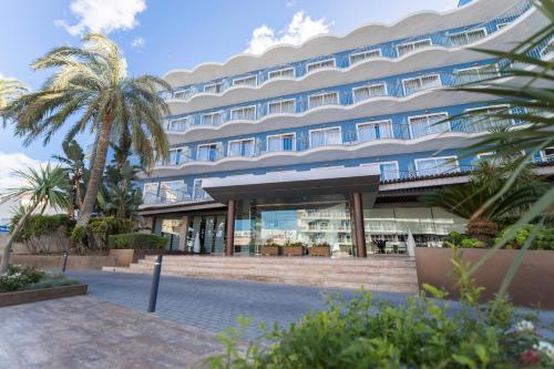 Habitación Triple Estándar del hotel Augustus. Foto 7