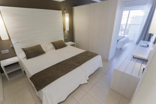 Habitación Quíntuple del hotel Augustus. Foto 3