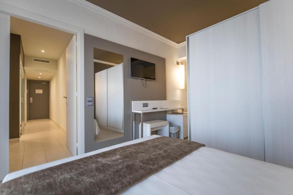 Habitación quíntuple del hotel Augustus. Foto 5